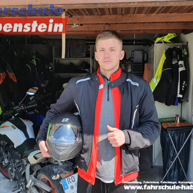 Herzlichen Glückwunsch zur bestandenen Prüfung liebe Alexandru!