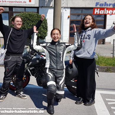 Herzlichen Glückwunsch zur bestandenen Prüfung liebe Tamara, Daniela und lieber Julian!