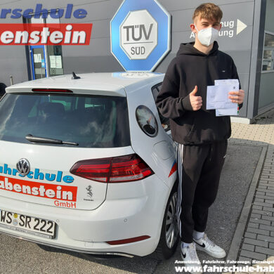 Herzlichen Glückwunsch zur bestandenen Fahrerlaubnisprüfung Klasse B in Rosenheim.