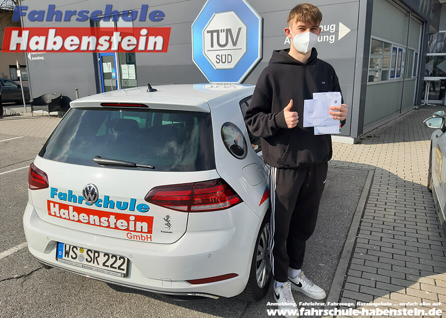 Herzlichen Glückwunsch zur bestandenen Fahrerlaubnisprüfung Klasse B in Rosenheim.