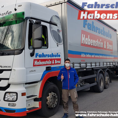 Herzlichen Glückwunsch zur bestandenen LKW-Fahrerlaubnisprüfung Klasse CE in Rosenheim.