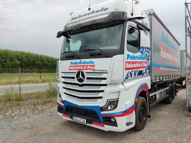 LKW Führerschein Mercedes Actros